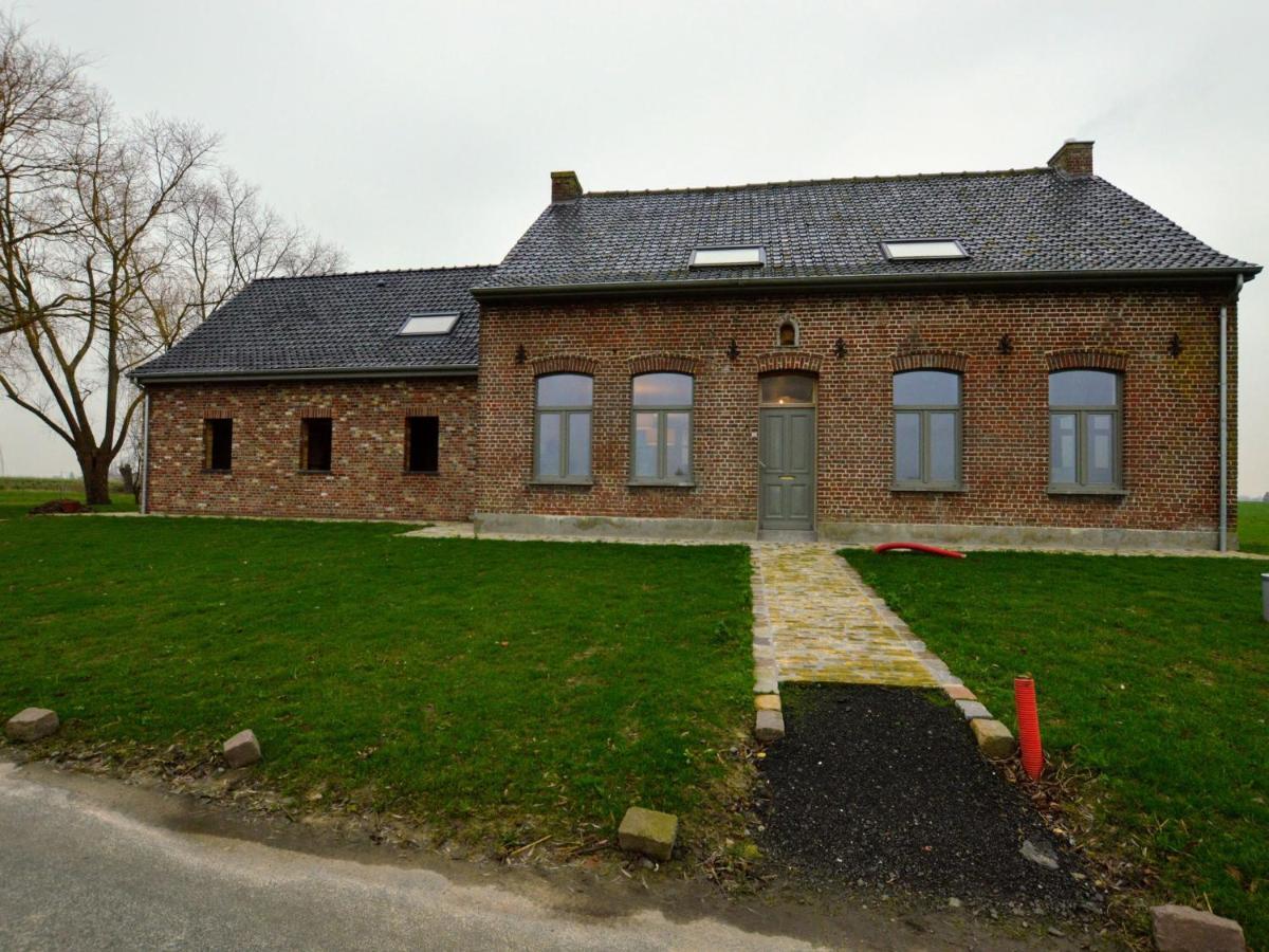 Spacious Holiday Home With Pond In Poperinge Roesbrugge-Haringe Kültér fotó