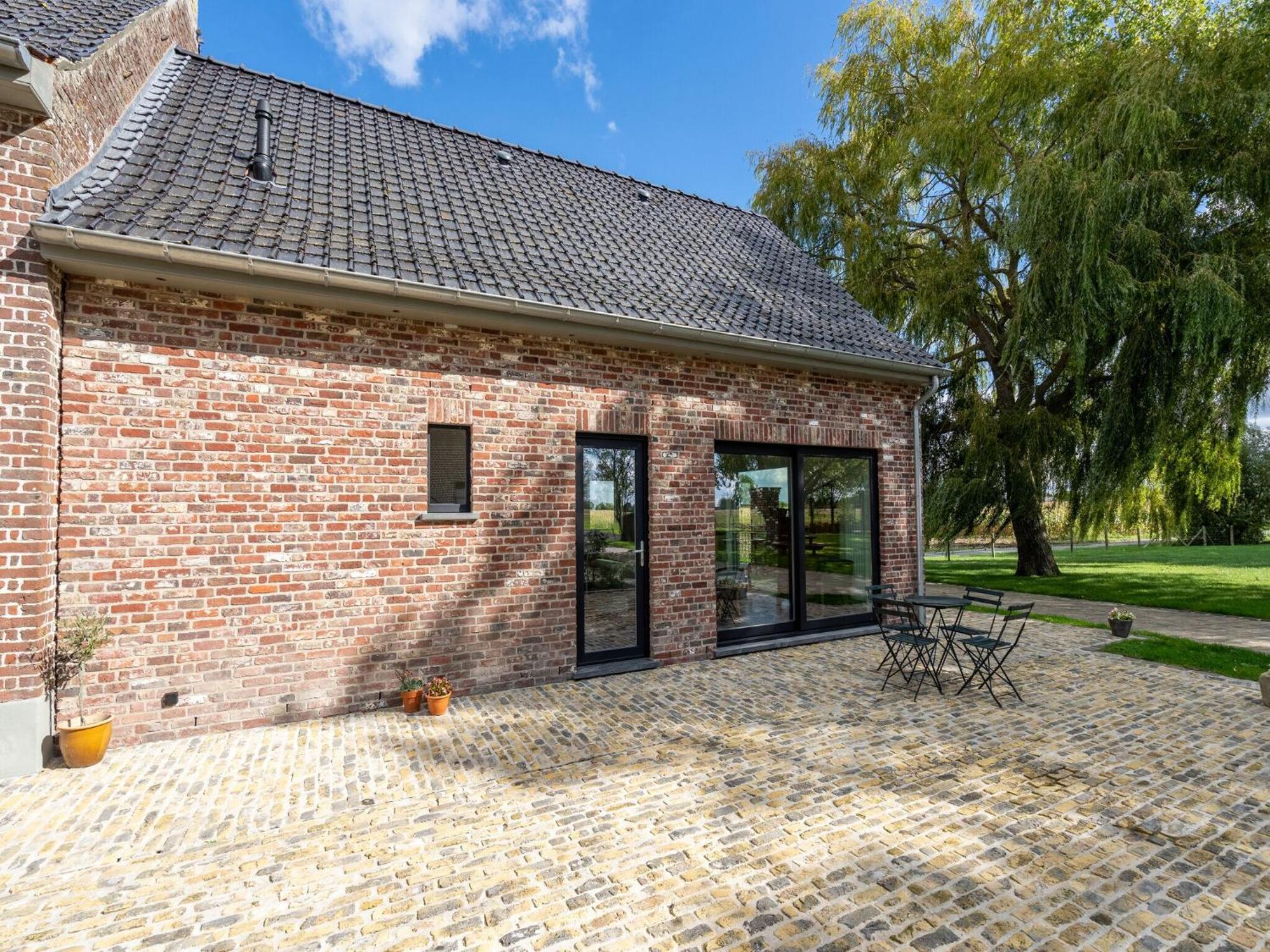 Spacious Holiday Home With Pond In Poperinge Roesbrugge-Haringe Kültér fotó